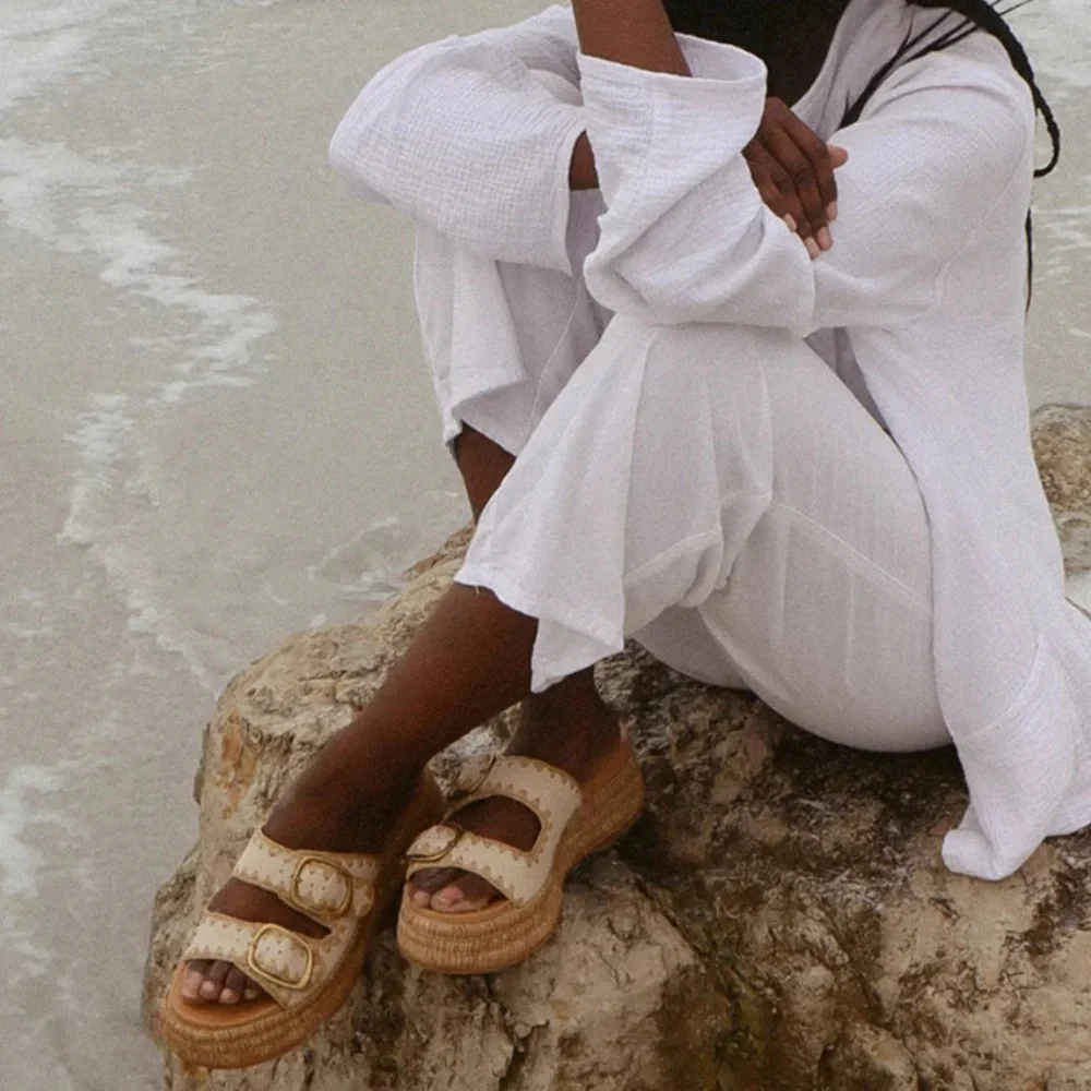 Dolce Vita Wanika Sandals Sand Nubuck Double Buckle Size 7.5